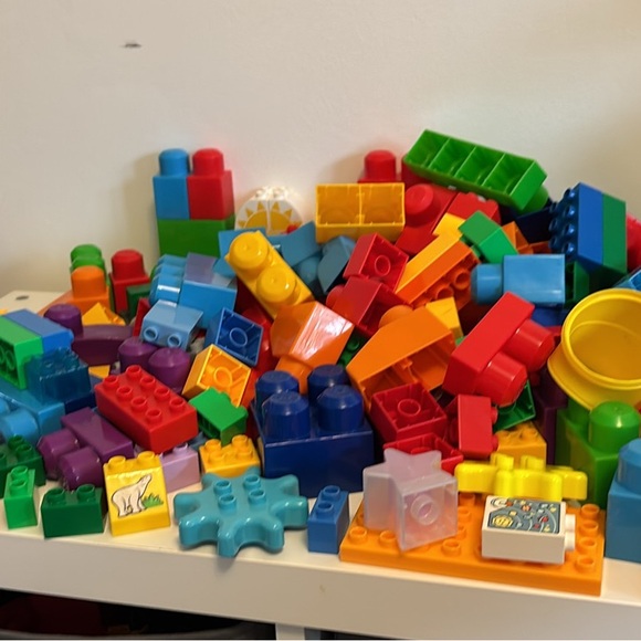 Colorful Building Blocks Set for Kids - Picture 2 of 5